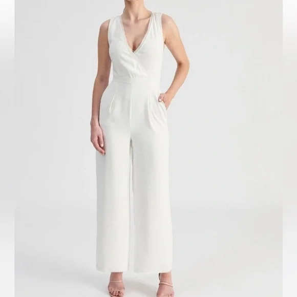 TOKITO Fabulous Jumpsuit in Ivory White colour. Mesh Lace Accents. Brand New - Picture 1 of 8